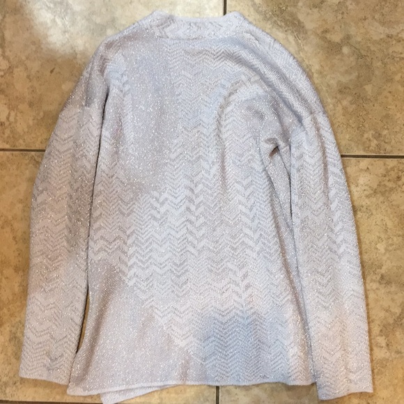 Sweater - Picture 4 of 6